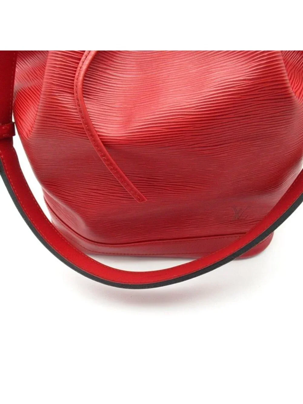 Louis Vuitton Noe Epi Shoulder Bag Castilian